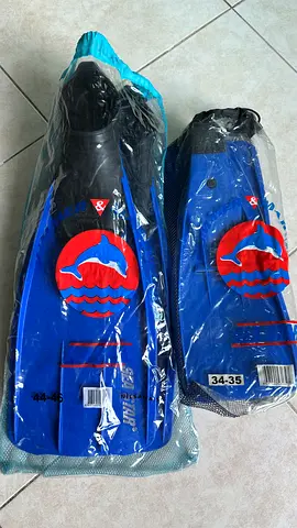 Two sizes Blue Snorkeling Fins for Perfect Swimming Experience
