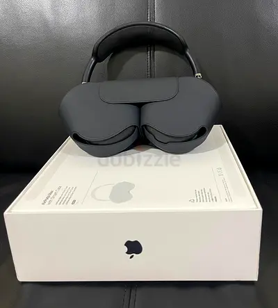 Apple AirPods Max with Smart Case
