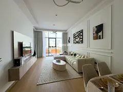 FULLY FURNISHED | POOL VIEW | BRIGHT UNIT