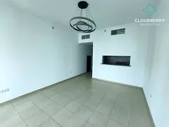 Unfurnished | Near Metro | Lake View