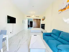 LUXURY LIVING SPACIOUS STUDIO APARTMENT FULLY FRNISH GYM POOL PARKING FREE ON PRIME LOCATION CONTACT
