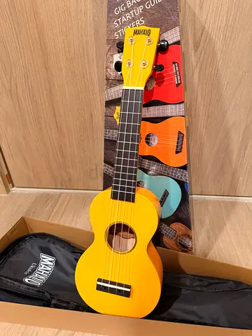 Mahalo Ukulele - Bright Yellow Starter Instrument
