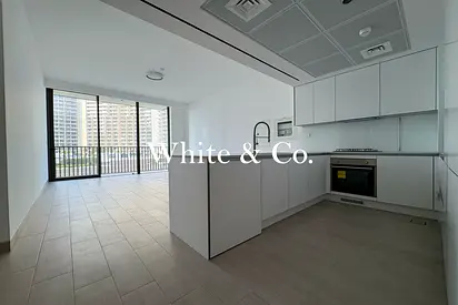 SPACIOUS | PARK VIEW | 6 CHEQUE OPTION