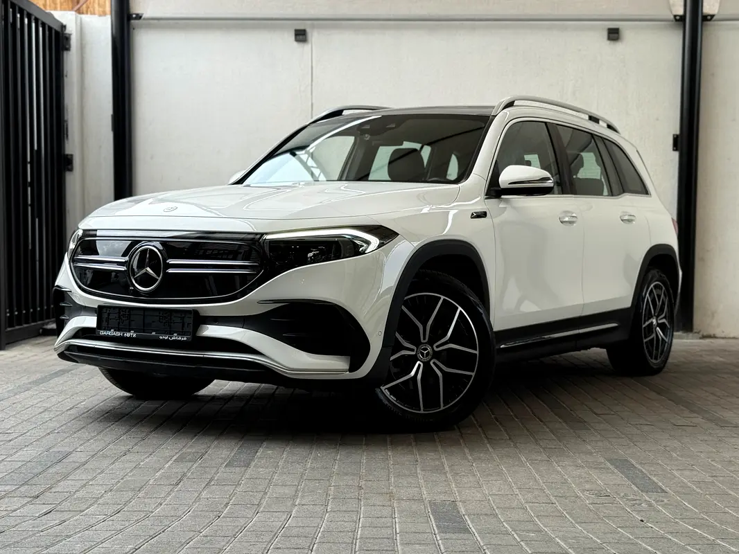 Mercedes-Benz EQB 2022 — photo 1 of 19