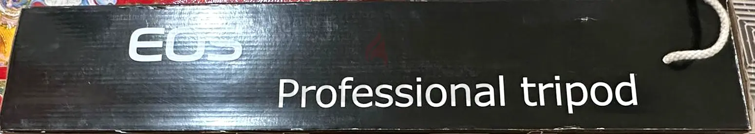 EOS Professional Tripod