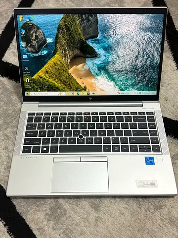 Hp EliteBook 840-G7 Ci5-10th generation Touch Fhd display Metallic body