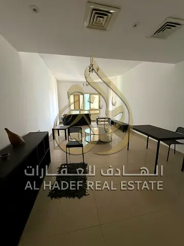 للإيجار بمنطقة التعاون شقة غرفتين وصالة منفصلة مع حمامين، مرونة دفع 4 أو 6 دفعات، موقع مميز وقريب من جميع الخدمات.