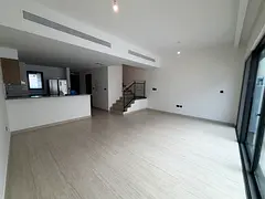 BRAND NEW | MIDDLE UNIT | NEWLY HANDED OVER | SINGLE ROW