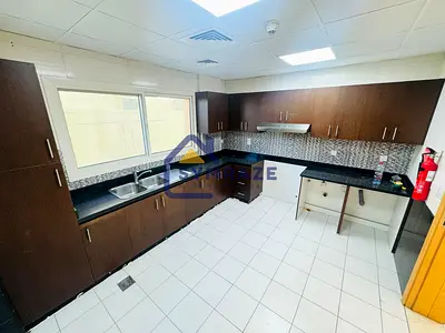 Spacious 5 BED Villa in Mirdif - Ready to Move