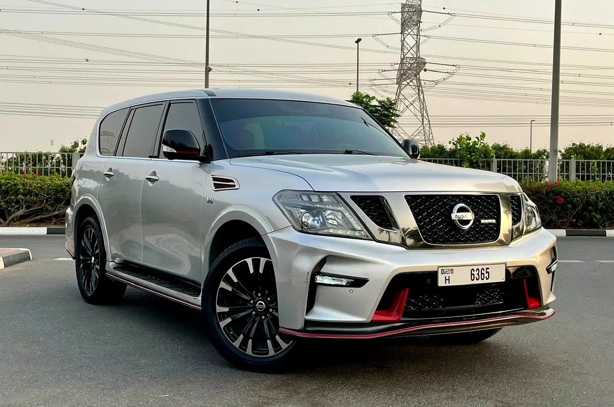 Nissan Patrol 2019 — photo 1 of 18