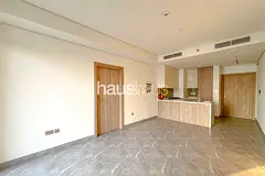 Corner Unit | Canal Views | Modern Design