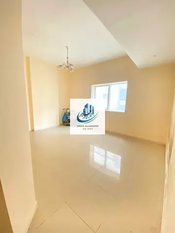 2bhk with close hall near nayab handi available for rent!