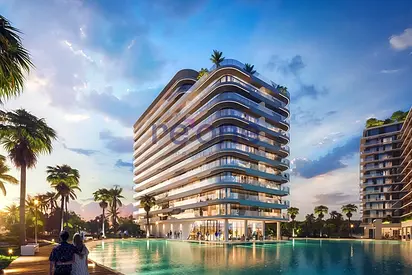 Waterfront Studio | Lagoon-Facing View | High ROI