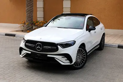 GLC300 4MATIC AMG - GCC SPECS - 340 KM ONLY - WARRANTY / SERVICE FROM GARGASH - ACCIDENT FREE -