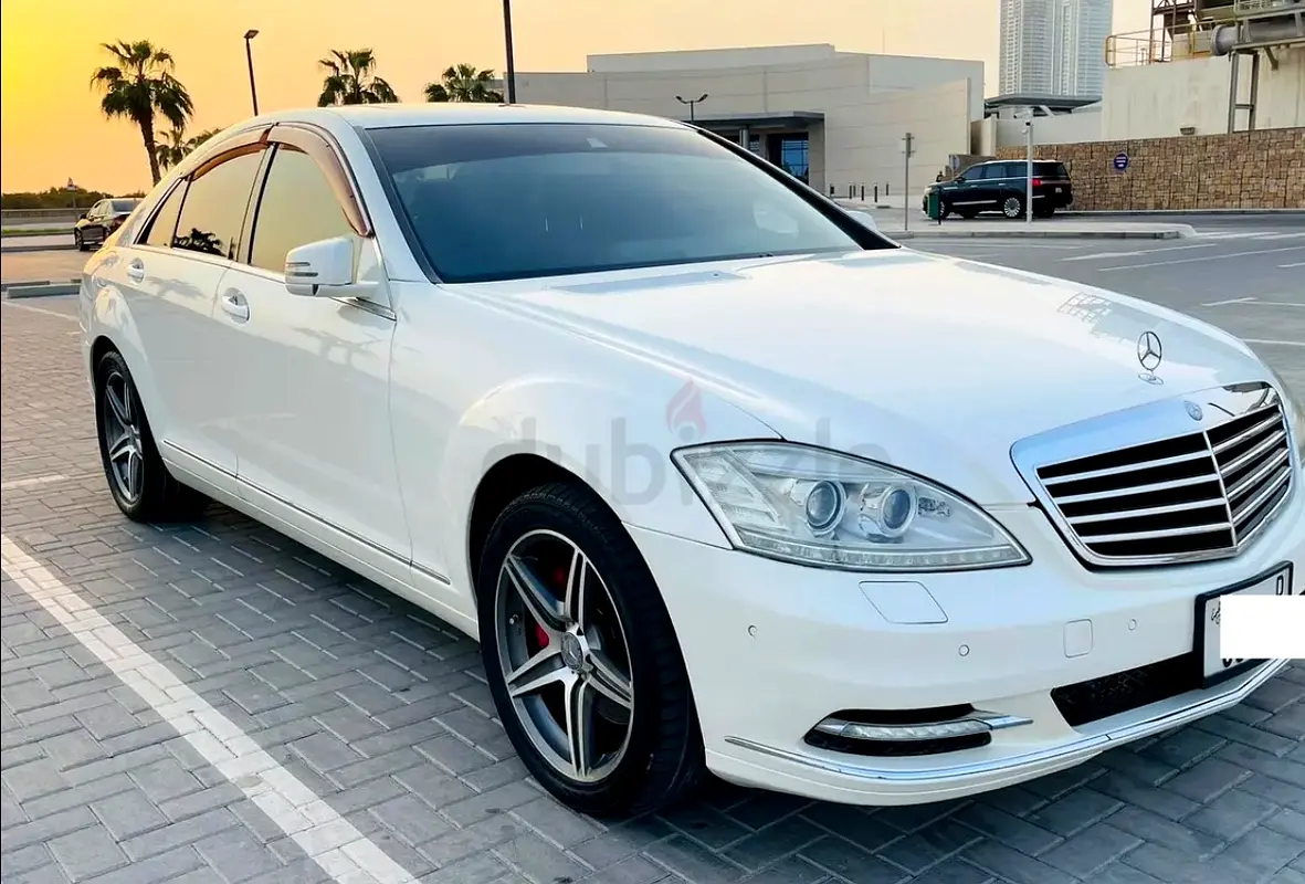 Mercedes-Benz S-Class 2011 — photo 1 of 12