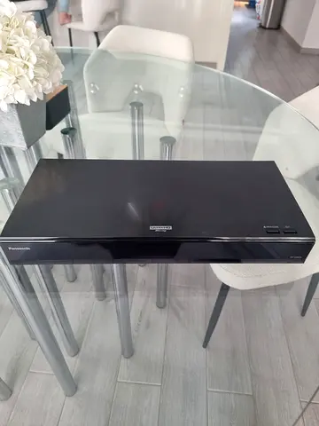 Panasonic DP-UB820 4K Ultra HD Blu-ray Player – Like New! 2200 AED