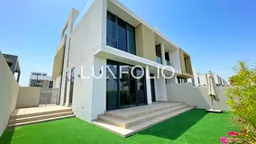 Camel Track | Private Location | Vacant April