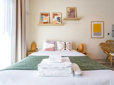 Charming Studio Escape With Unobstructed City View
