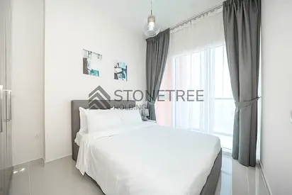 12 CHEQUES | Furnished | Prominent Community