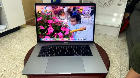 MacBook Pro core i7 512 ssd
