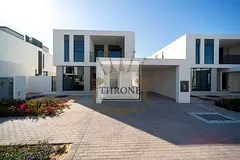 Family Size + Maids | Vacant | Golf Course View