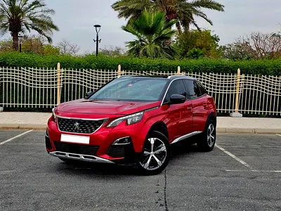 Peugeot 3008 GT line GCC full option no accident 2018 well maintained 2 keys