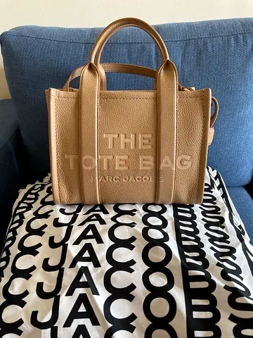Marc Jacobs The Tote Bag Small (Price negotiable)