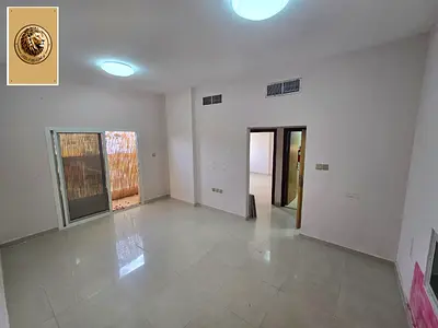 السلام عليكم ورحمة الله وبركاته 🌟 اليوم جايبين لكم عرض مميز 🔑 غرفة وصالة مع حمام وبلكونة للإيجار السنوي في إمارة عجمان – منطقة الجرف 2. 📍 الموقع: خ