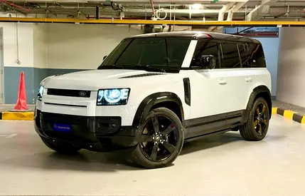 2023 Land Rover Defender P525 V8 2023 | Full Options | Only 5,100 KM