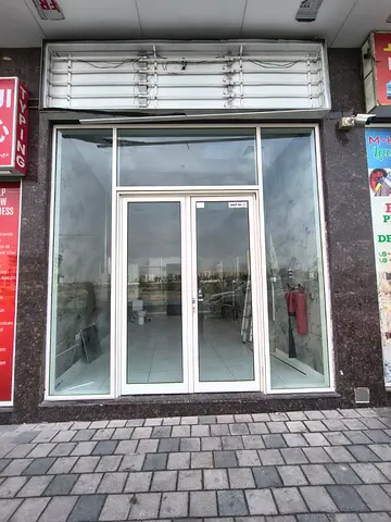 RETAIL SHOP FOR RENT IN AL WARSAN 1