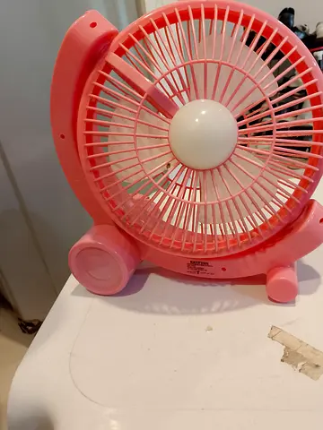 Compact Portable Fan in Pink