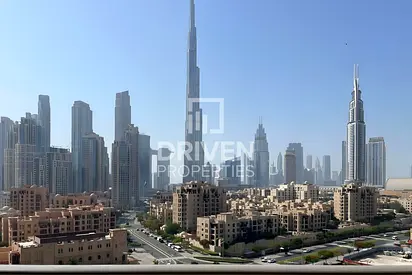 Modern Layout | Spacious Apt | Burj Khalifa View