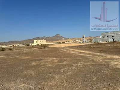 للبيع ارض فى منطقة مصفوت حوض 3 موقع مميز جدا مساحة 4480 قدم