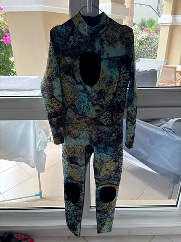 Wetsuit for spearfishing 3mm