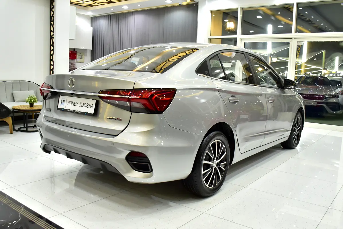 MG MG5 2025