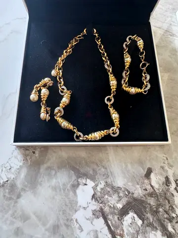 Swarovski Set. Pre-Owned.