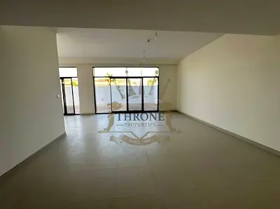 Corner Unit-Ready to Move-Close to Amenities