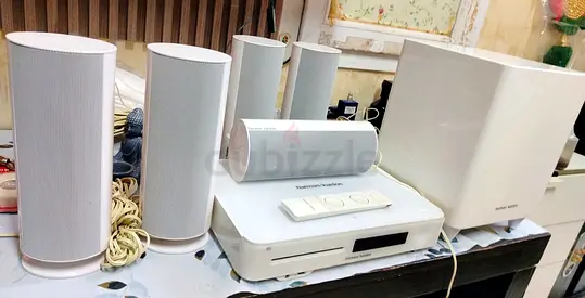 5.1 HARMAN KARDON 3D BLURAY HOME THEATER SYSTEM