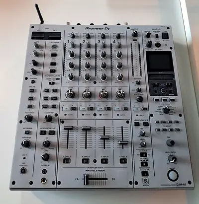 Pioneer DJM-A9 – Professional Club DJ Mixer