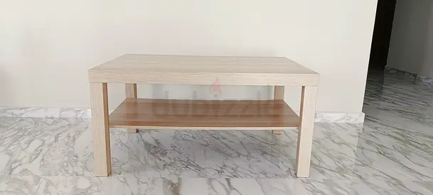 Modern Coffee Table with Storage Shelf – Light Wood Finish – Excellent Condition