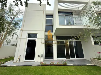 Ready To Move In | Upgraded Unit | Private Garden