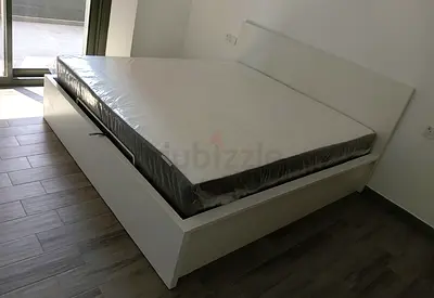 IKEA Malam Ottoman king size size 180×200cm bed with inside full storage and IKEA mattress is availa