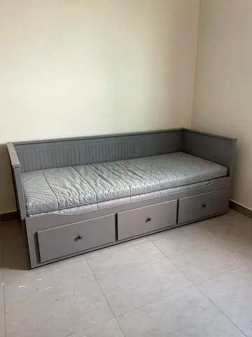 Stylish Gray Day Bed with Storage