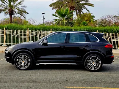 2016 Porsche CAYENNE — миниатюра 8