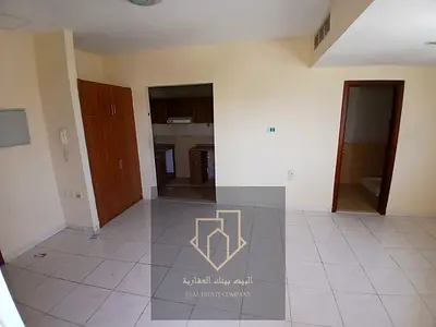 موقع مميز  | مناسب للسكن العائلي | مساحه ممتازه   | قريب من جميع الخدمات | تشطيب سوبر ديلوكس