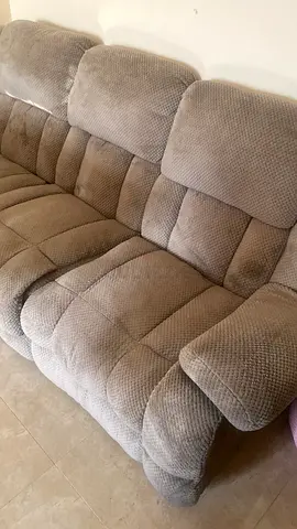 Comfortable Reclining Sofa in Light Grey