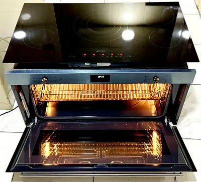 Smeg Built-in Top 5 Eyes Electric Ceramic hob SE395ETDL  Smeg Sfr9300X Classica Multifunction Oven