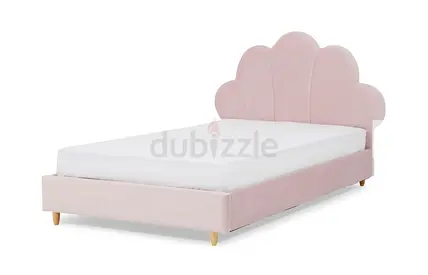 Like new princess/girls bed with mattress (1,20x2,00m)  guest bed