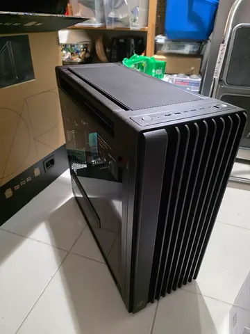 RTX 5090, 9950X3D, 64GB RAM PC