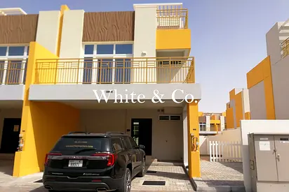 Large Plot | Landscape Garden | Basement
